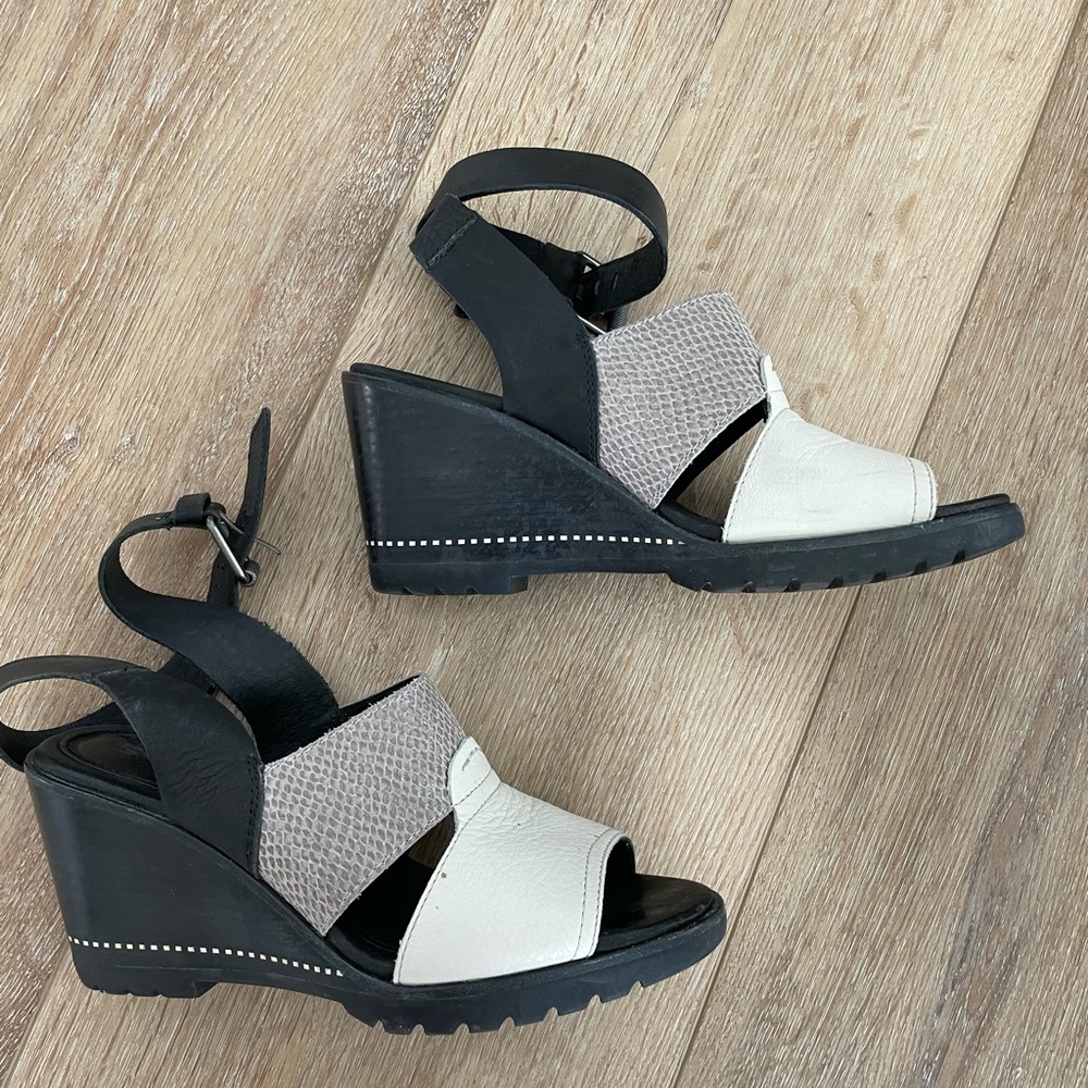 SOREL Sandals